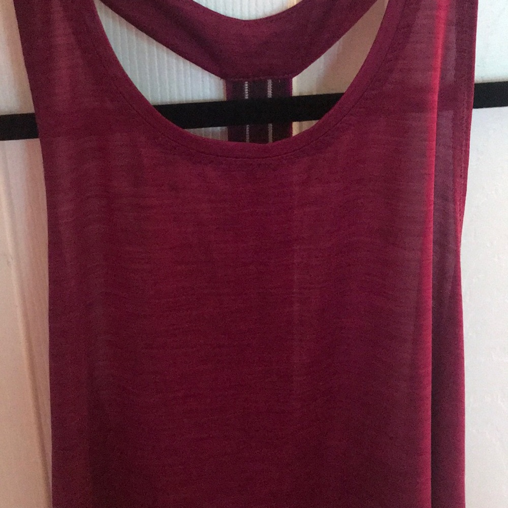 EUC Athleta tanks - fuchsia and black size m - Picture 4 of 8